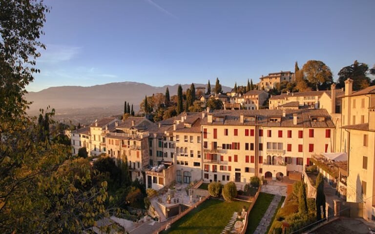 Italy -7- HOTELS IN ITALY